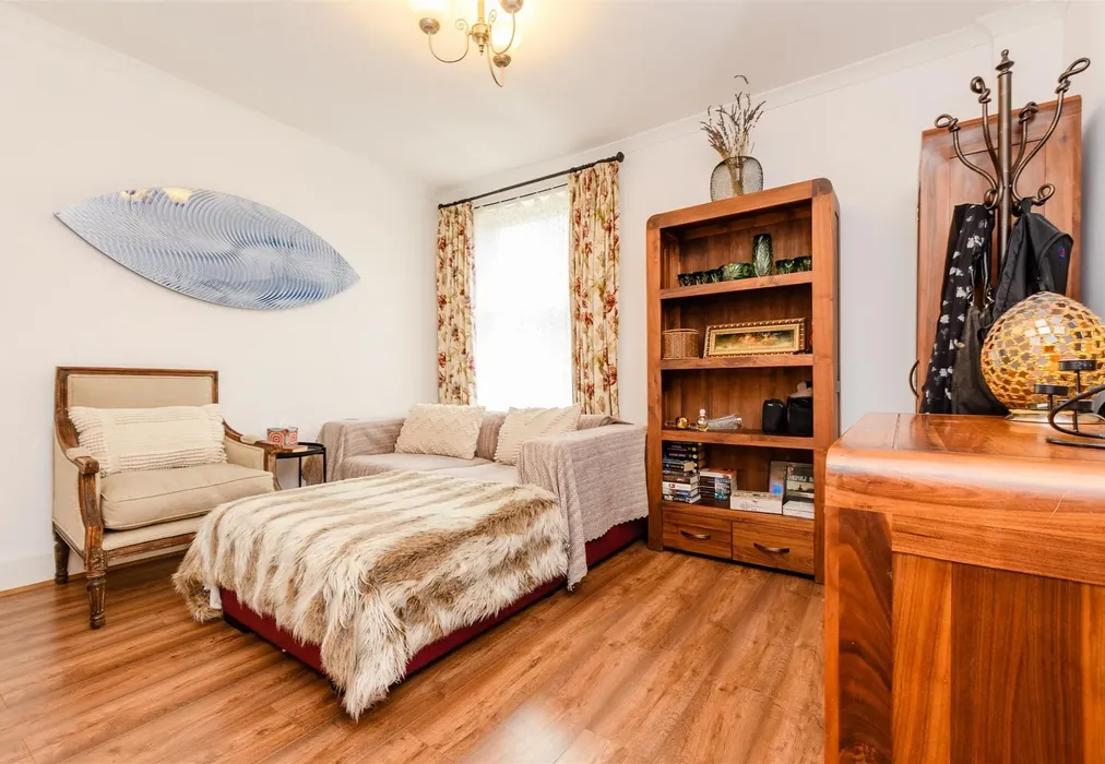 Lounge - Melbourne Road, Chatham, Kent - Wards of Kent
