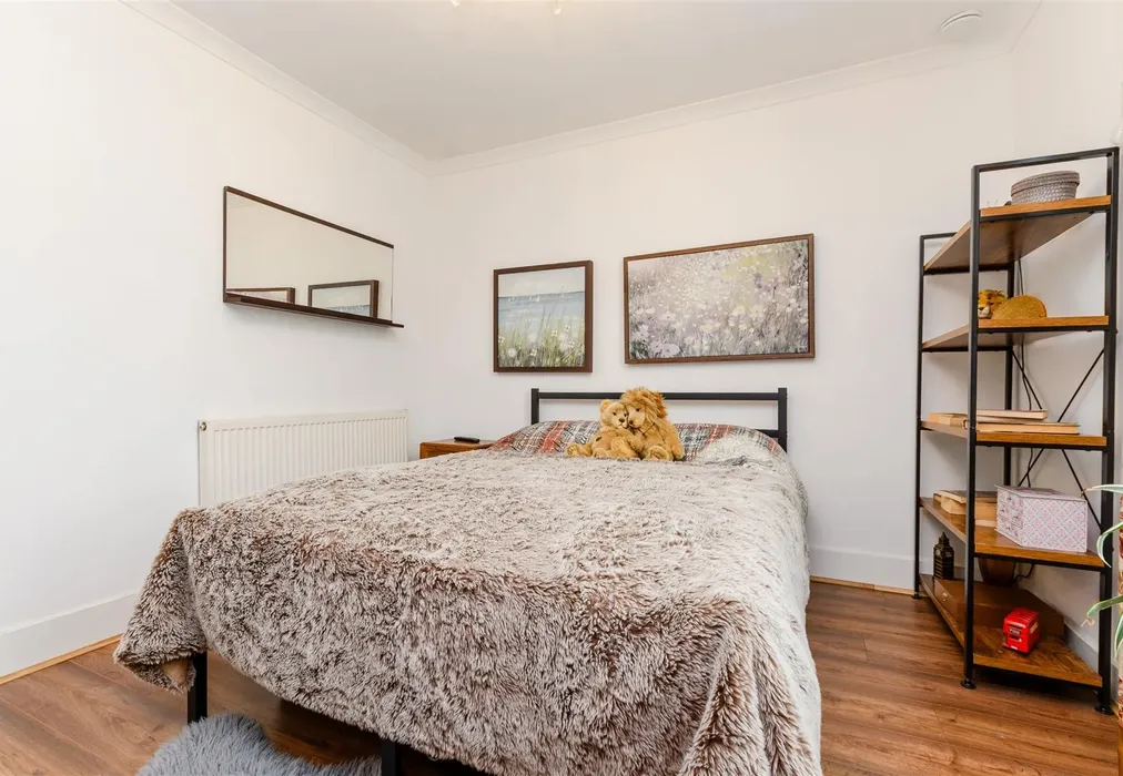 Bedroom 2 - Melbourne Road, Chatham, Kent - Wards of Kent