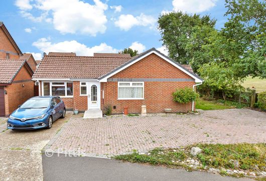Fleet Way, Shalfleet, Isle of Wight - Wards of Kent