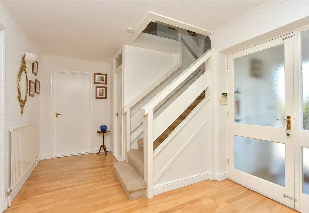 Entrance Hall - Bramley Avenue, Faversham, Kent - Wards of Kent