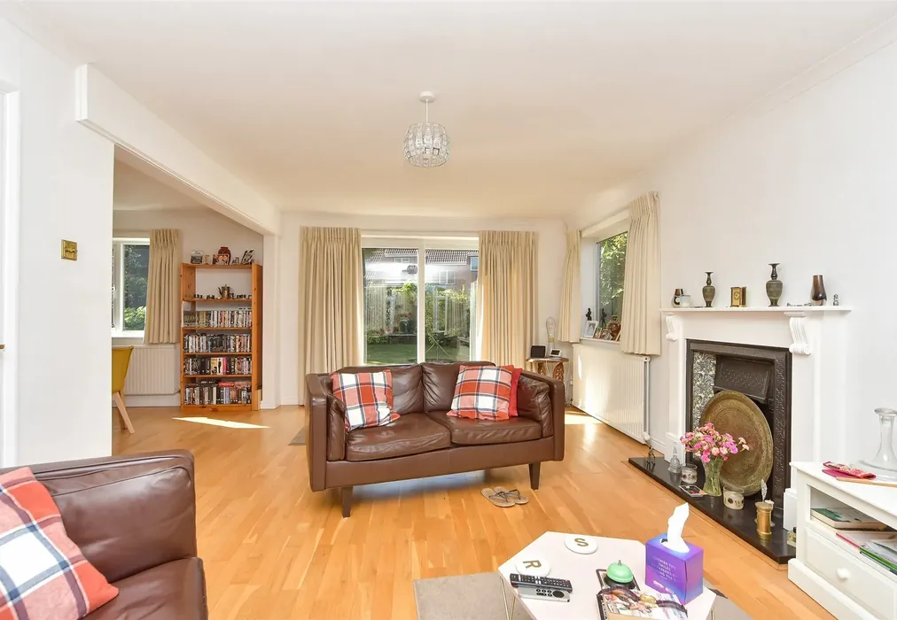 Lounge - Bramley Avenue, Faversham, Kent - Wards of Kent