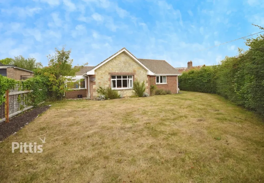  - Moor Lane Brighstone PO30 - Wards of Kent