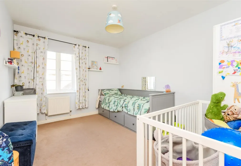 Bedroom 2 - Southbank, Hextable, Swanley, Kent - Wards of Kent