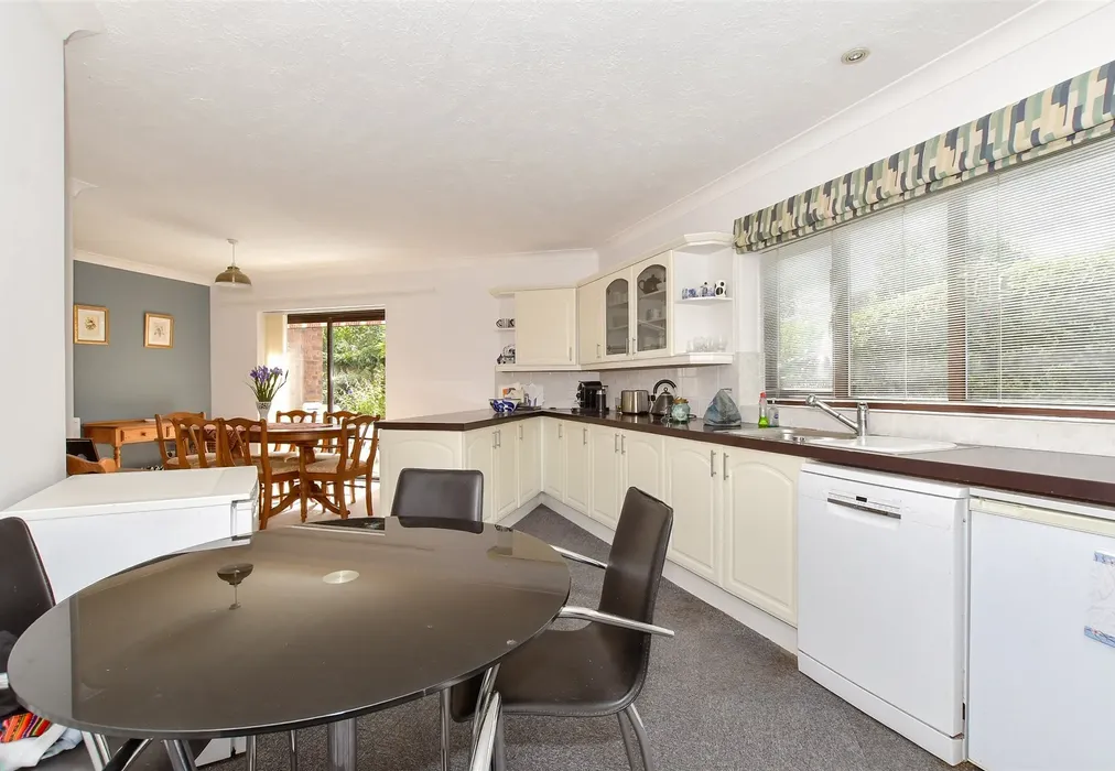 Kitchen/Dining Room - Worthing Road, Southwater, Horsham, West Sussex - Wards of Kent