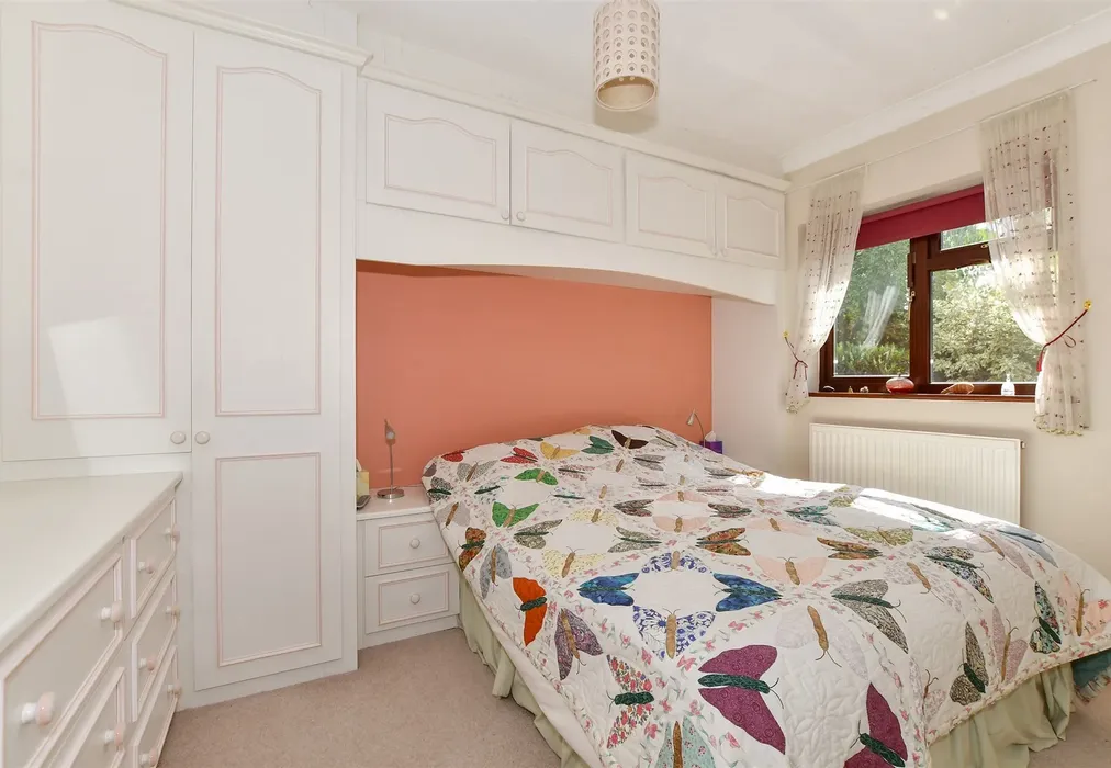 Bedroom 2 - Worthing Road, Southwater, Horsham, West Sussex - Wards of Kent