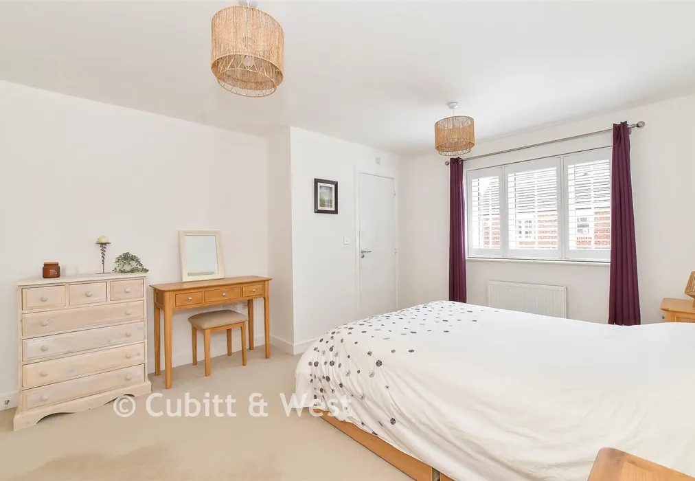 Bedroom 1 - Squires Grove, Eastergate, Chichester, West Sussex - Wards of Kent