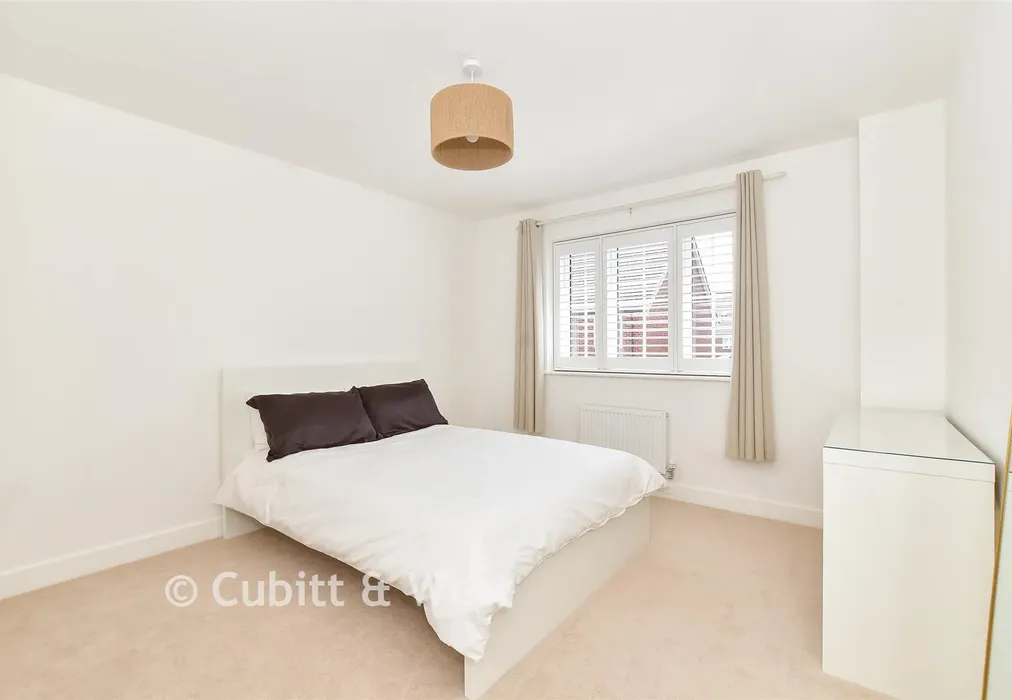 Bedroom 2 - Squires Grove, Eastergate, Chichester, West Sussex - Wards of Kent
