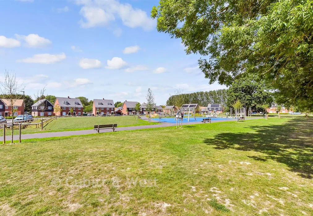 Surrounding Area - Squires Grove, Eastergate, Chichester, West Sussex - Wards of Kent