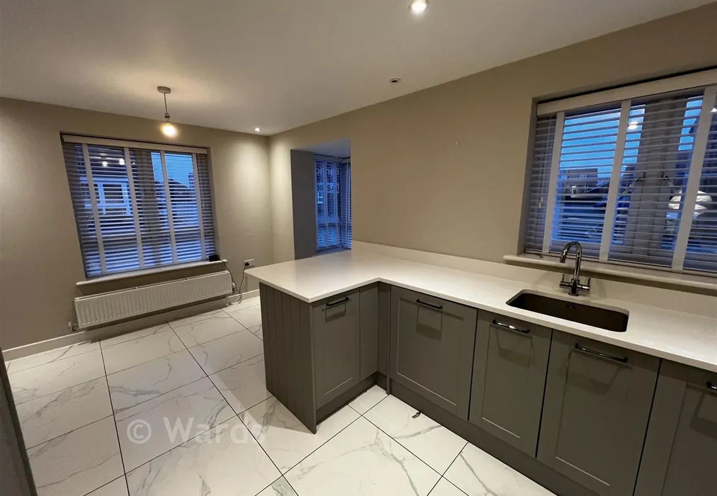 Vacant - Kitchen - Saunders Field, Maidstone, Kent - Wards of Kent