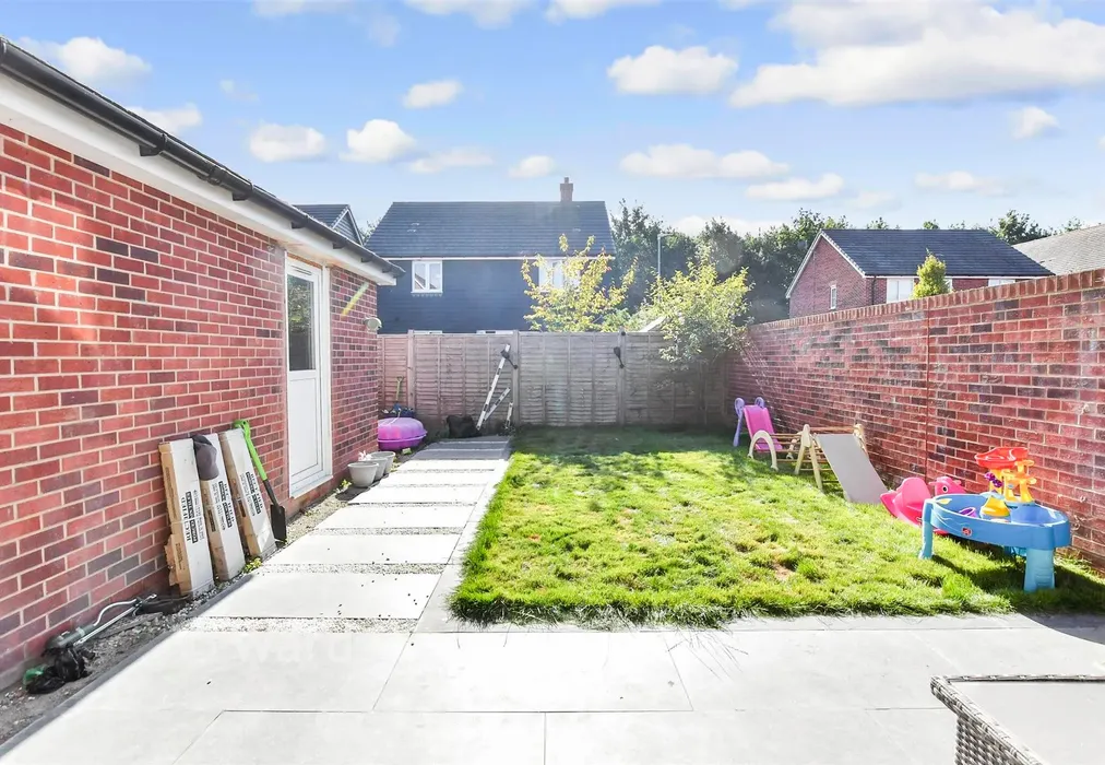 Rear Garden - Saunders Field, Maidstone, Kent - Wards of Kent