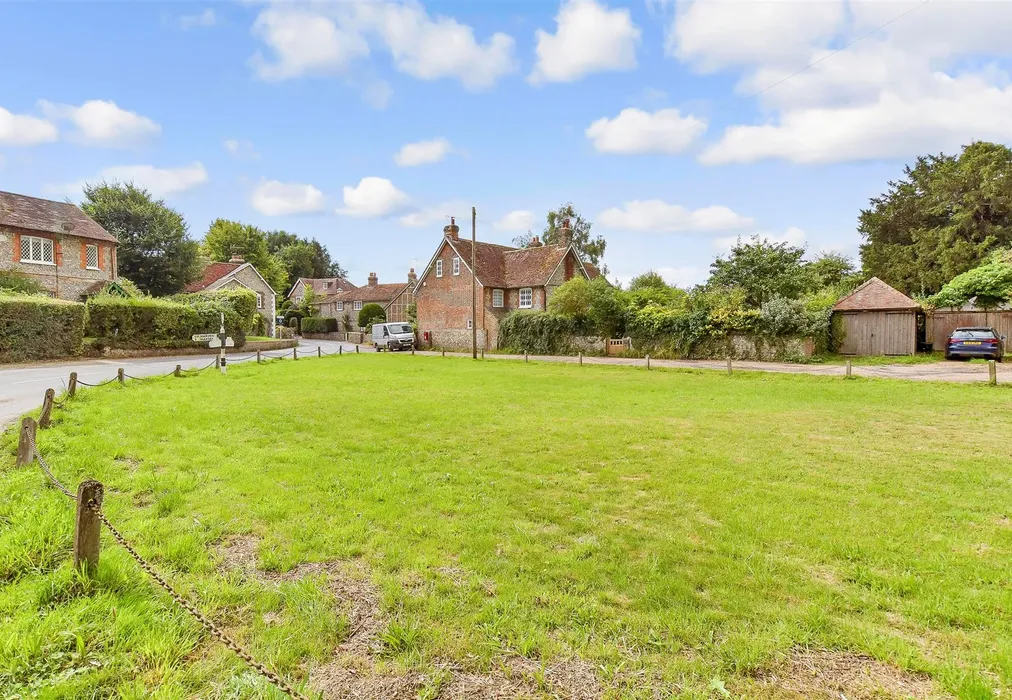 Street View - Pond Cottages, Compton, Chichester, West Sussex - Wards of Kent