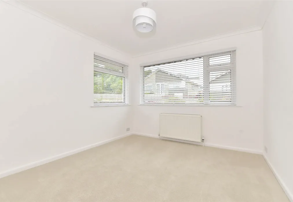 Bedroom 2 - Clarendon Close, Brading, Isle of Wight - Wards of Kent
