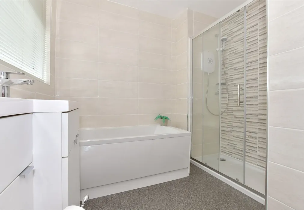 Bathroom - Clarendon Close, Brading, Isle of Wight - Wards of Kent