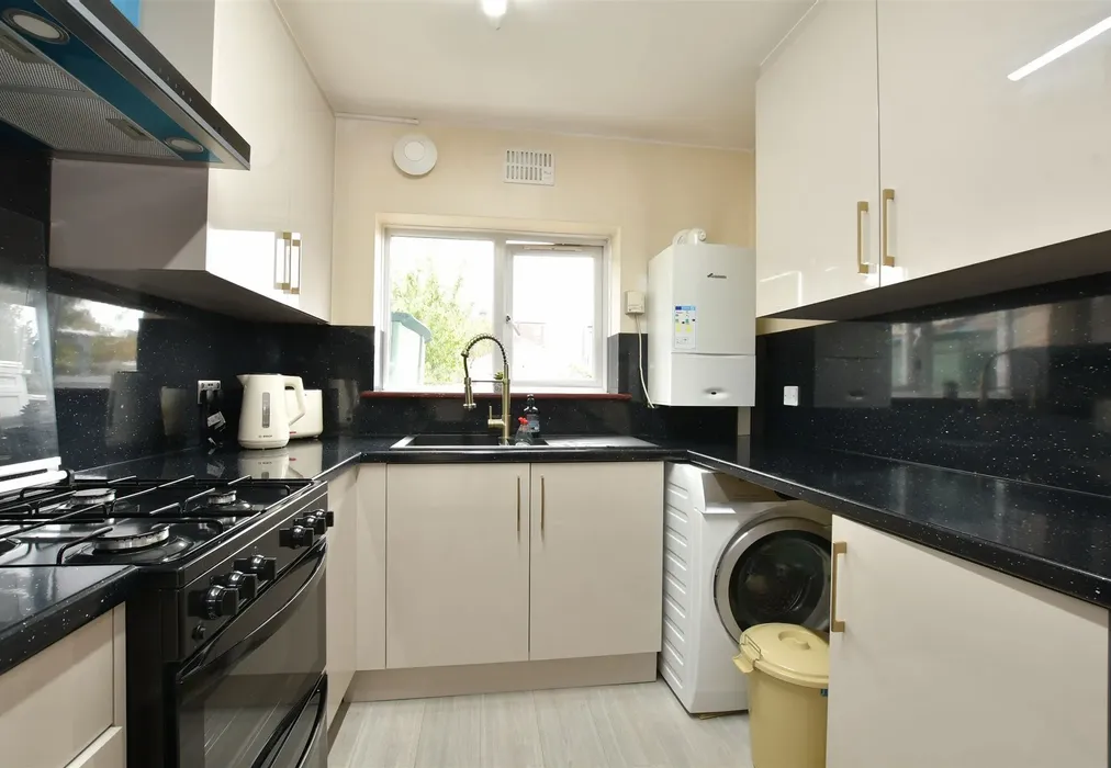 Kitchen - New Road, Chingford - Wards of Kent
