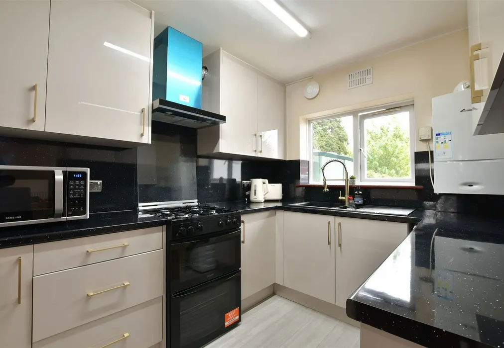 Kitchen - New Road, Chingford - Wards of Kent