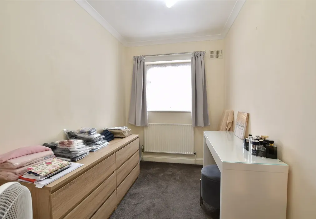 Bedroom 3 - New Road, Chingford - Wards of Kent