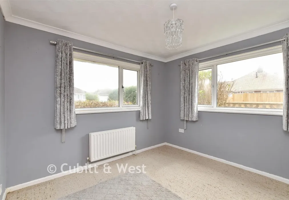 Bedroom 3 - Seaview Road, Peacehaven, East Sussex - Wards of Kent