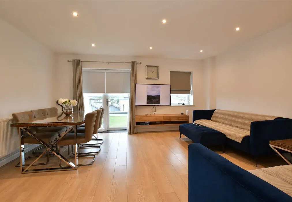 Lounge/Kitchen /Dining Room - Thornbury Way, Walthamstow - Wards of Kent