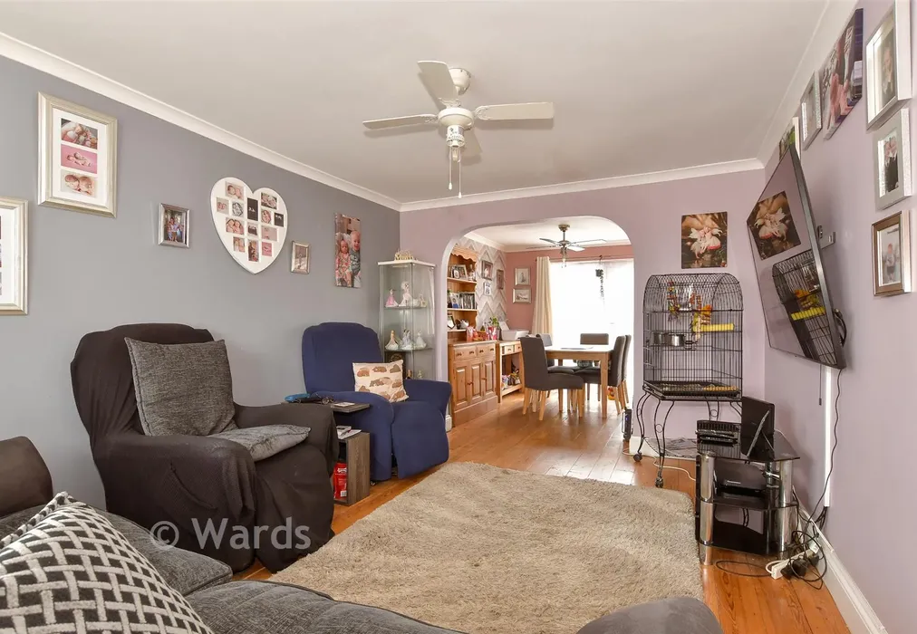 Lounge - St. James Close, Warden Bay, Sheerness, Kent - Wards of Kent