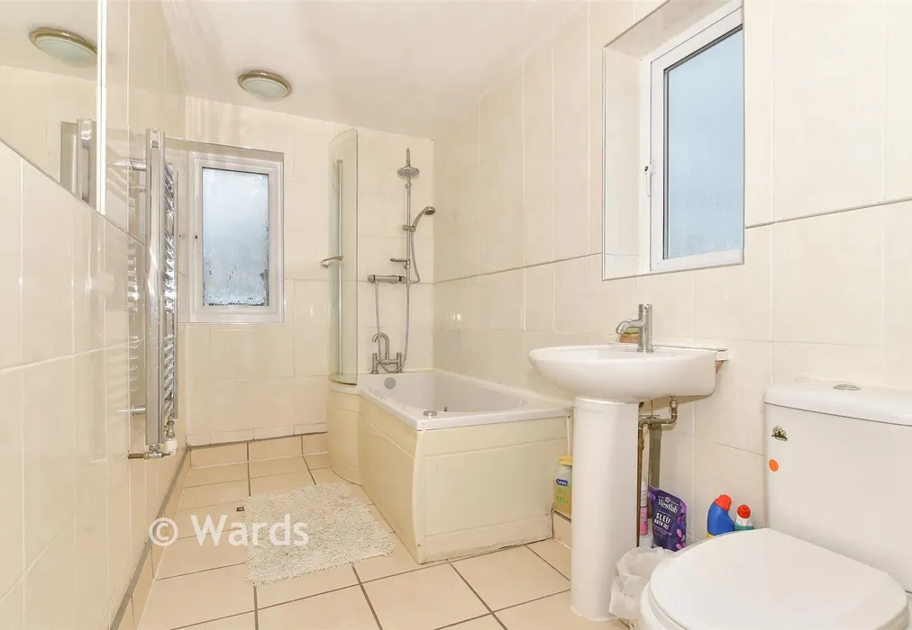 Bathroom - St. James Close, Warden Bay, Sheerness, Kent - Wards of Kent