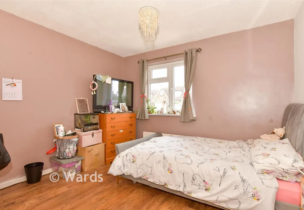 Bedroom 1 - St. James Close, Warden Bay, Sheerness, Kent - Wards of Kent