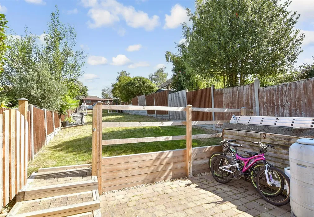 Rear Garden - Wards Hill Road, Minster On Sea, Sheerness, Kent - Wards of Kent