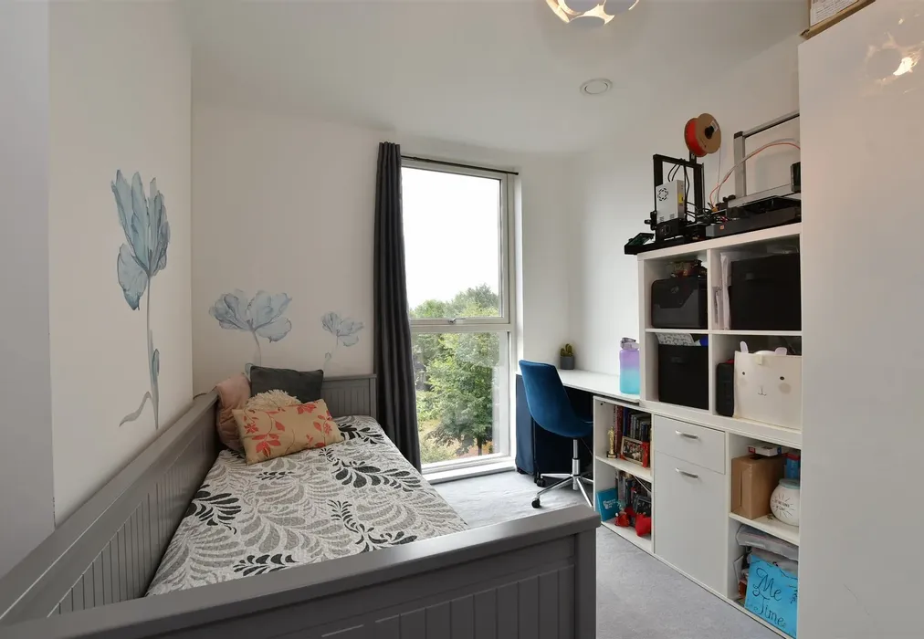 Bedroom 2 - Track Street, Walthamstow - Wards of Kent