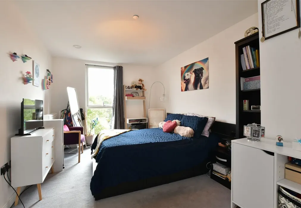 Bedroom 1 - Track Street, Walthamstow - Wards of Kent