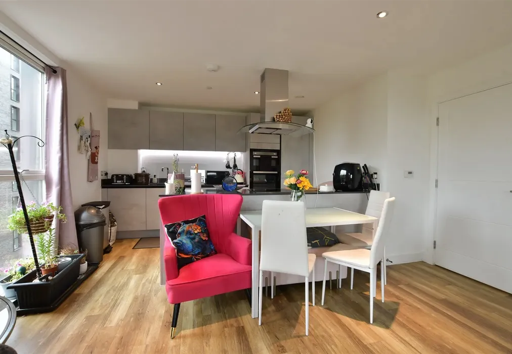 Lounge/Kitchen /Dining Room - Track Street, Walthamstow - Wards of Kent