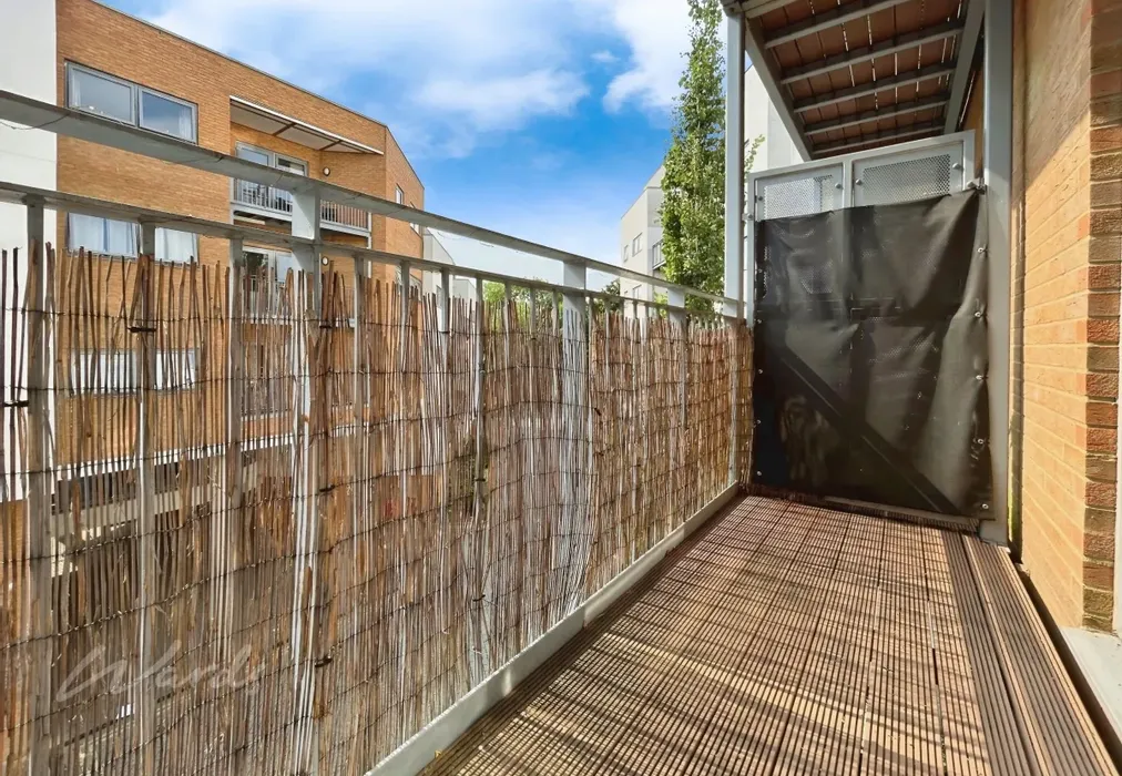 balcony - Blue Bell Court Sovereign Way TN9 - Wards of Kent