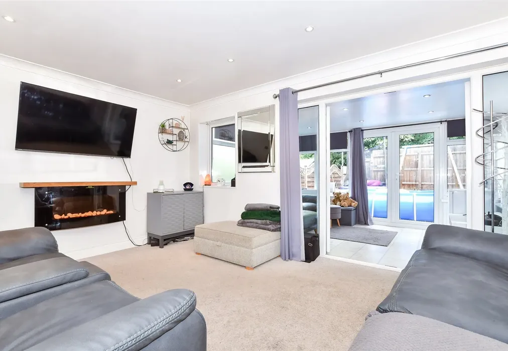 Lounge - Sheridan Close, Maidstone, Kent - Wards of Kent