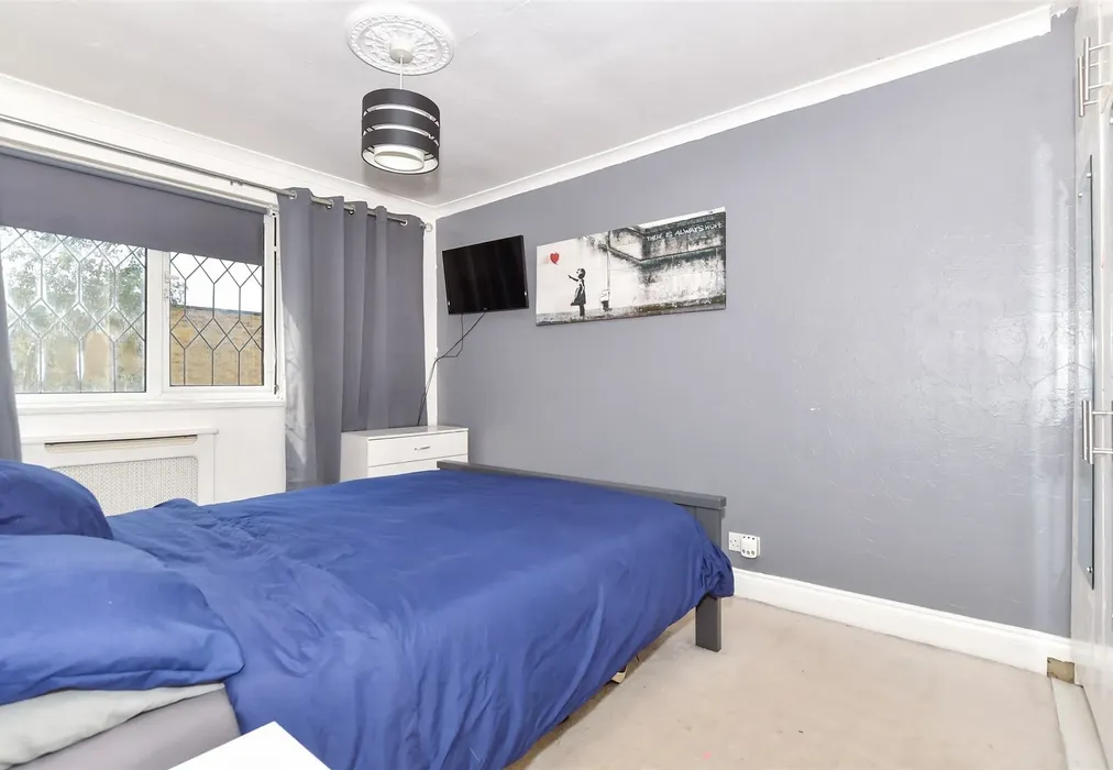 Bedroom 2 - Sheridan Close, Maidstone, Kent - Wards of Kent