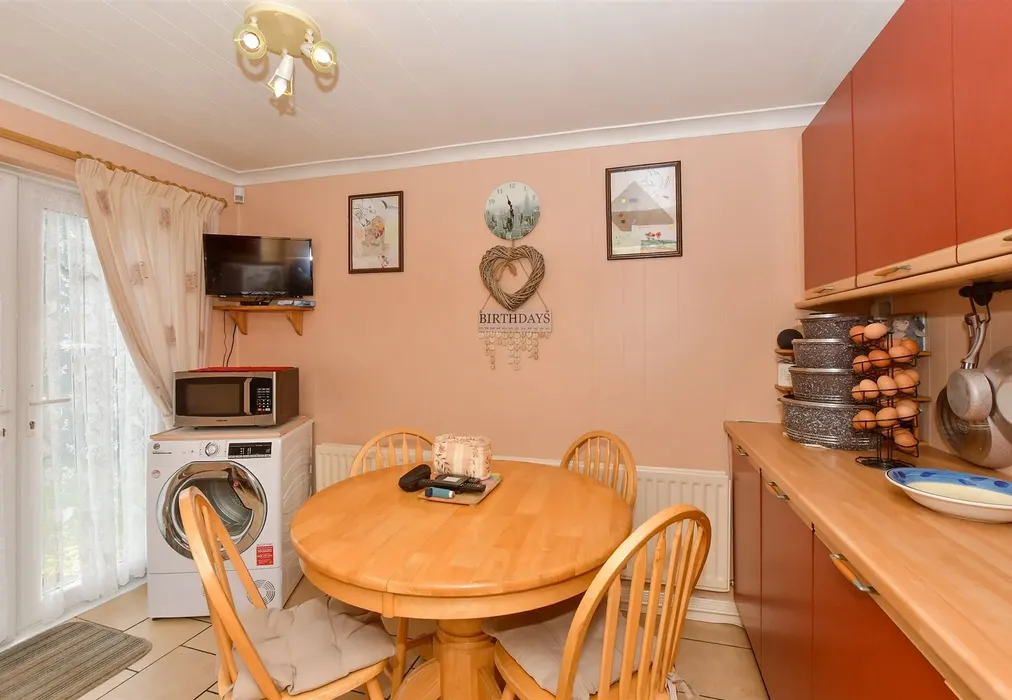 Diner - Gorse Avenue, Walderslade, Chatham, Kent - Wards of Kent