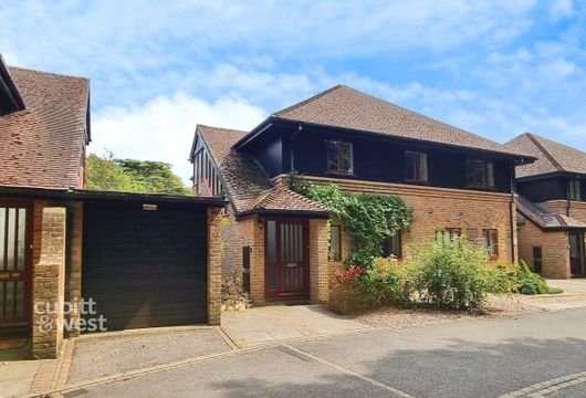 Baytree Close Chichester PO19 - Wards of Kent