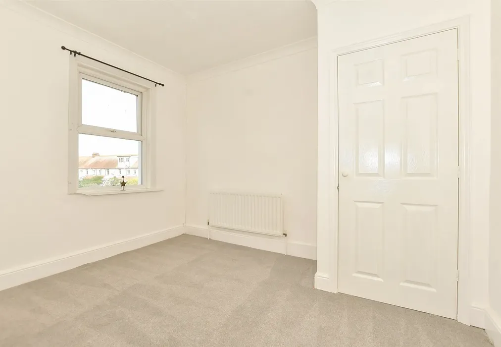 Bedroom 2 - Mountfield Road, New Romney, Kent - Wards of Kent