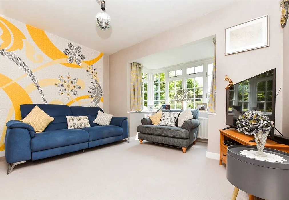 Sitting Area  - Rectory Lane, Buckland, Surrey - Wards of Kent