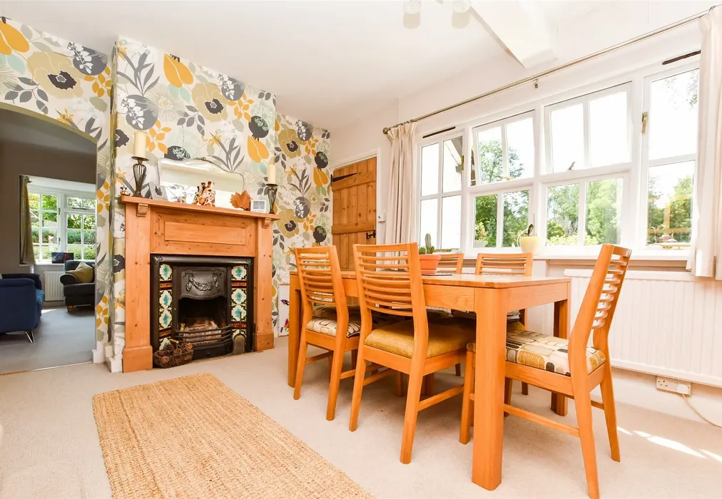 Dining Area - Rectory Lane, Buckland, Surrey - Wards of Kent
