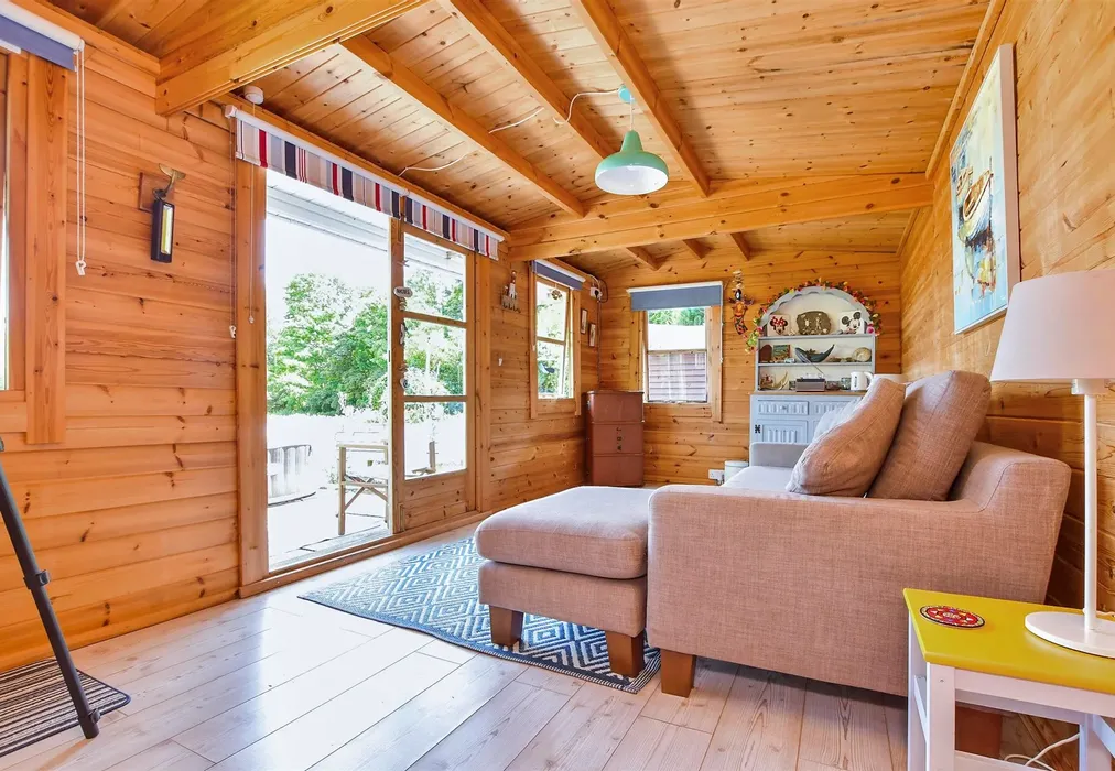 Workshop/Outbuildings - Rectory Lane, Buckland, Surrey - Wards of Kent