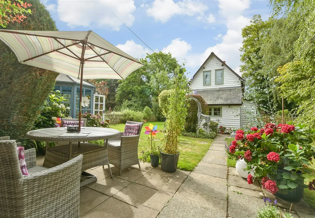 Rear Garden - Rectory Lane, Buckland, Surrey - Wards of Kent
