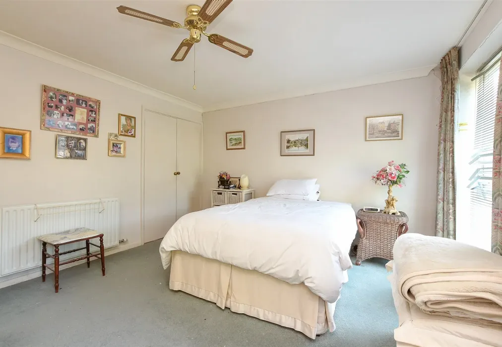 Bedroom 1 - Harrison Close, Reigate, Surrey - Wards of Kent