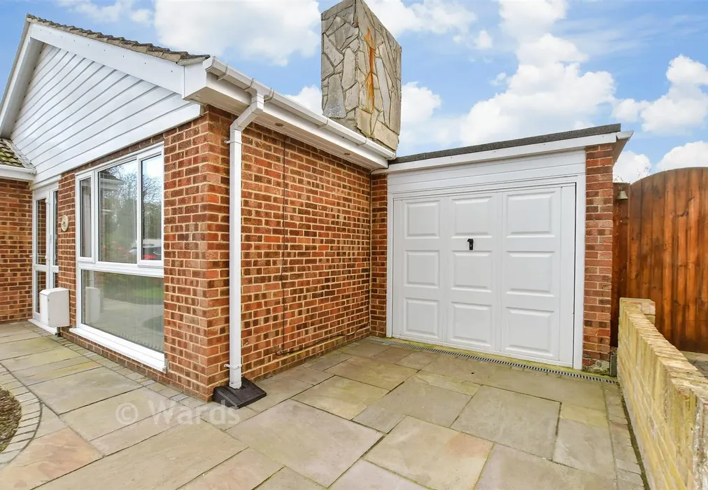 Garage - Leatt Close, Broadstairs, Kent - Wards of Kent