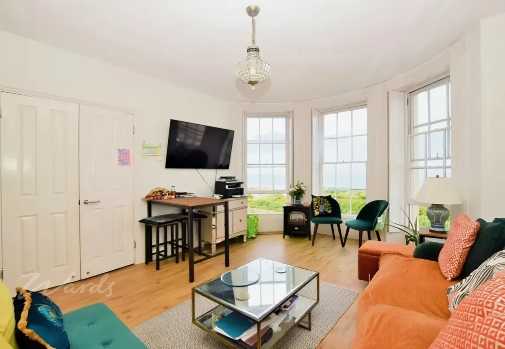 tem lounge 1 use - Fort Crescent Margate CT9 - Wards of Kent