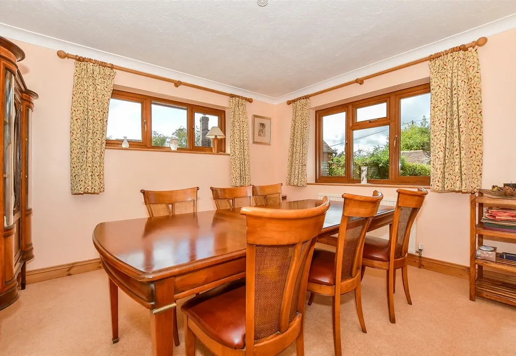 Dining Room - North Street, Punnetts Town, Heathfield, East Sussex - Wards of Kent