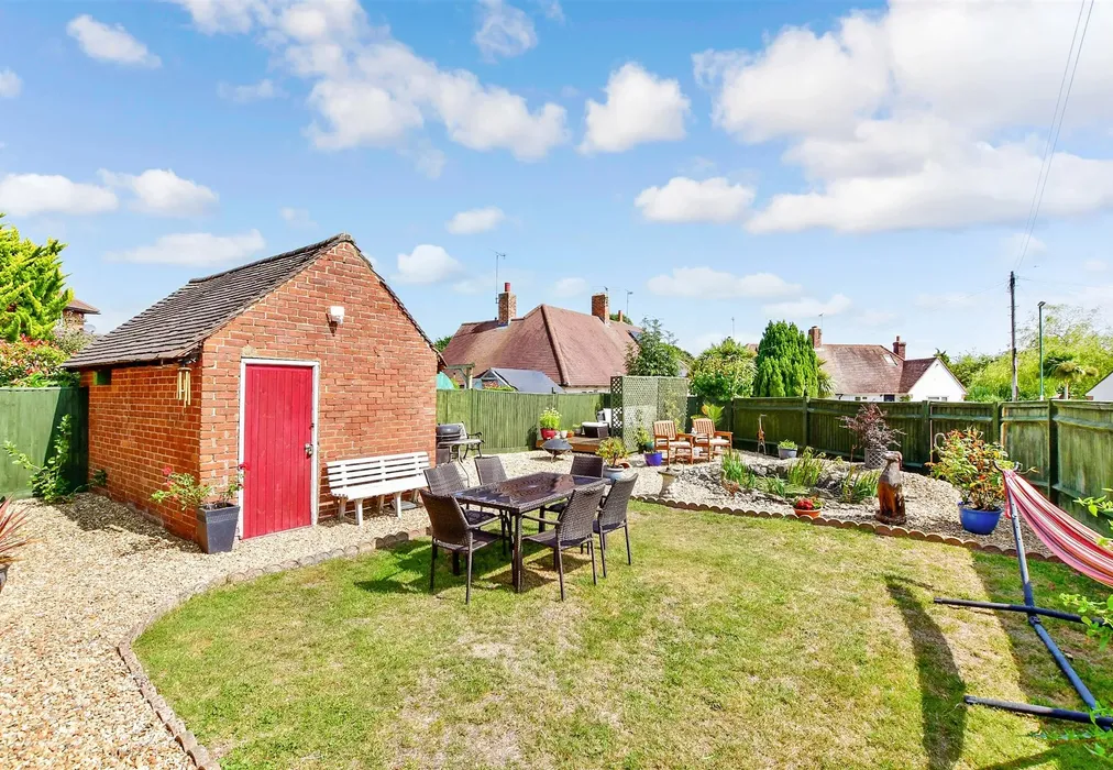 Rear Garden - Gaston Way, Lavant, Chichester, West Sussex - Wards of Kent