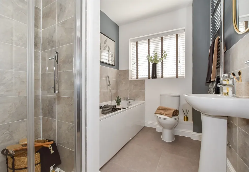 Bathroom - Richmond Park, Whitfield, Dover, Kent - Wards of Kent
