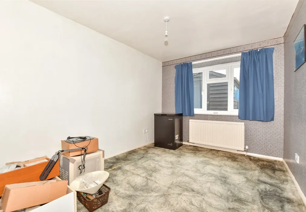 Bedroom 2 - Meadow View Road, Shepherdswell, Dover, Kent - Wards of Kent