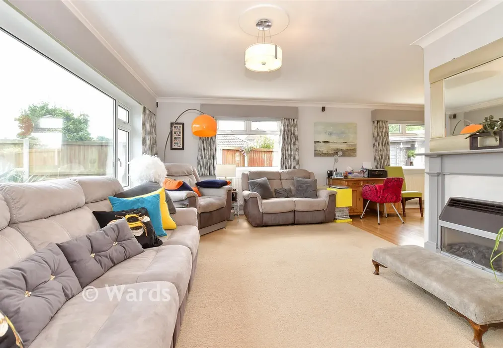 Lounge - St. Mary's Road, New Romney, Kent - Wards of Kent