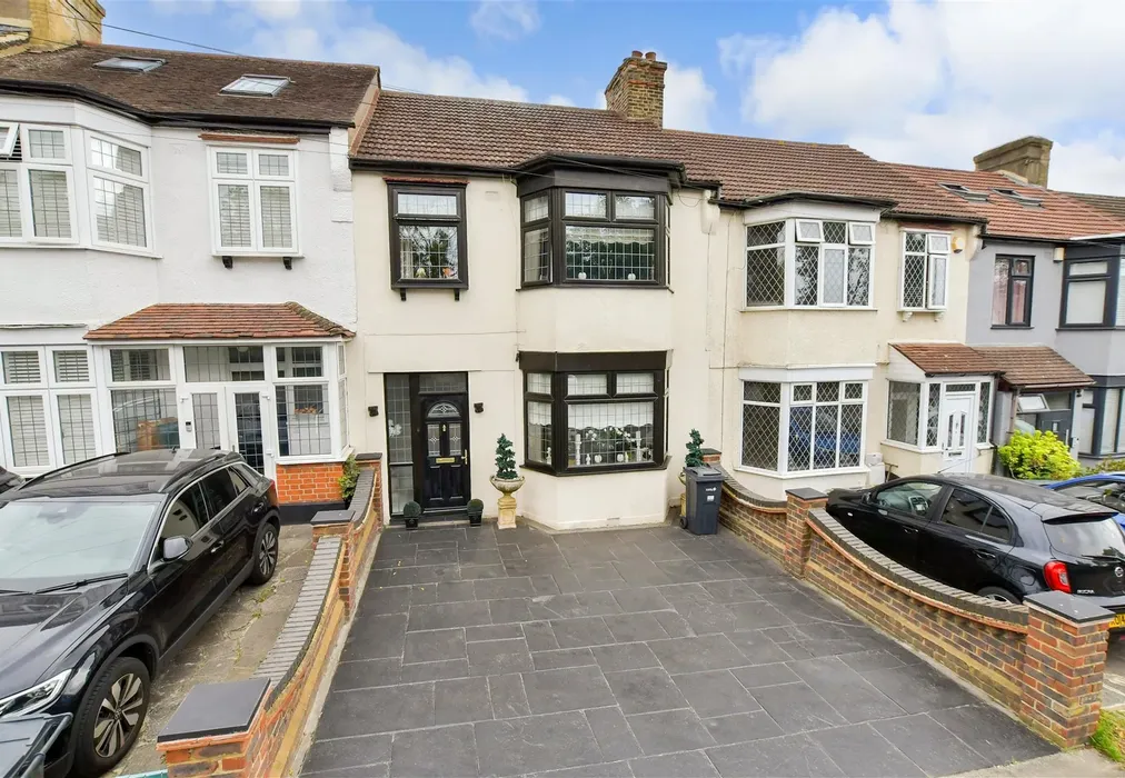 External (Web) - Tomswood Hill, Ilford, Essex - Wards of Kent