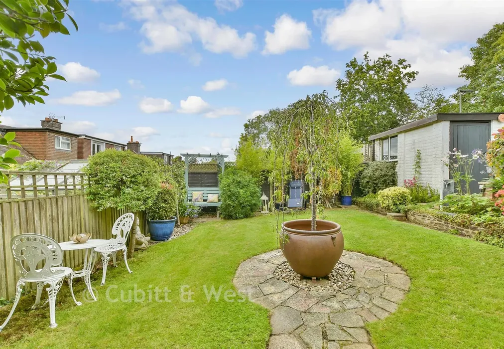 Rear Garden - Linnell Road, Redhill, Surrey - Wards of Kent