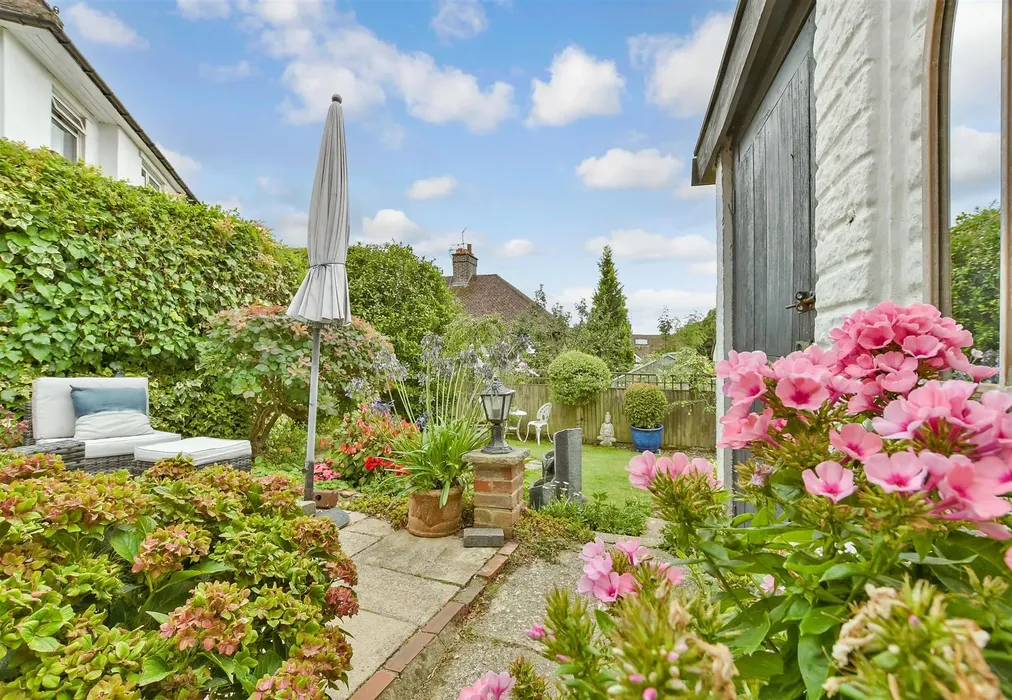 Rear Garden - Linnell Road, Redhill, Surrey - Wards of Kent